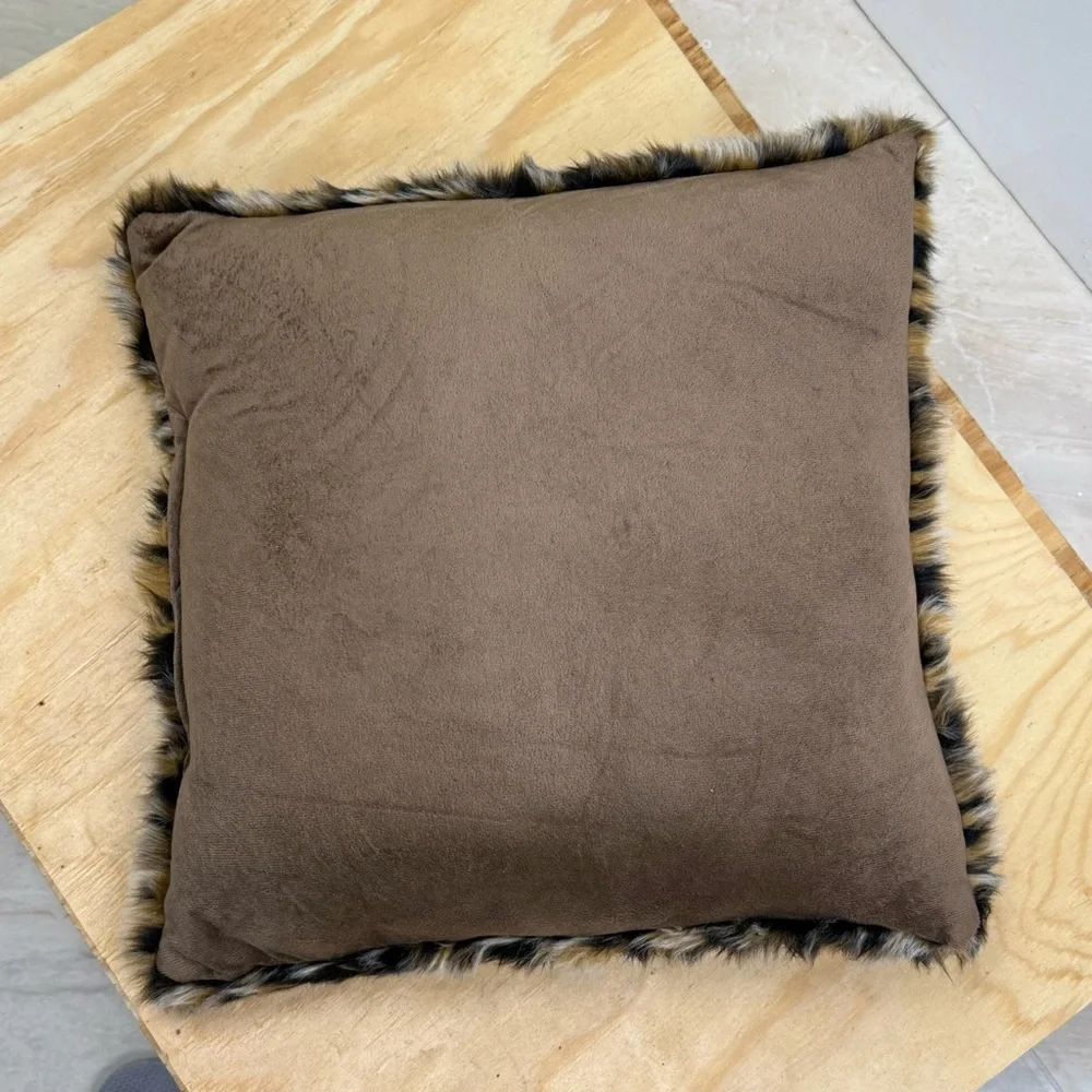Luxury Faux Fur Leopard Throw Pillow | Plush Decorative Accent Cushion 16.5”